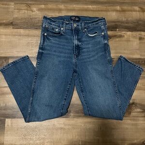 GAP women’s Denim high waisted Straight Jeans